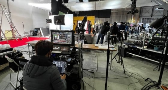 撮ったその場で、見て・判断する