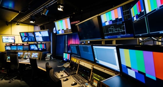 大規模制作での共有アクセスに最適化