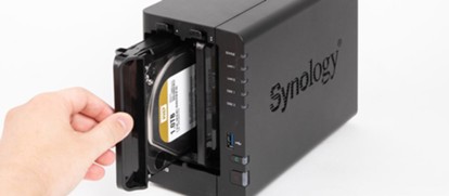 Synology NAS入門【手順その1】HDDの組み込み、DSMセットアップ