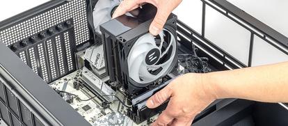 自作PCの作り方【手順その3】各パーツをPCケースに取り付け、ケーブルを配線