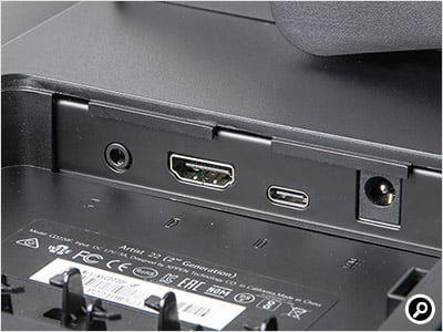 HDMIとUSB Type-C、ヘッドホン端子を備える