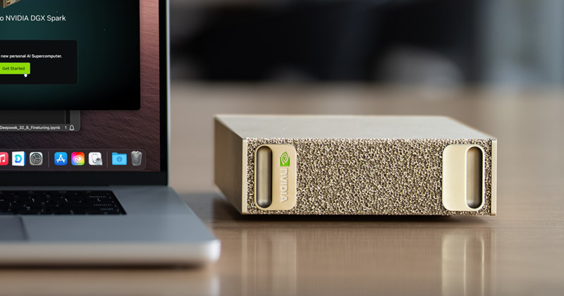NVIDIA DGX Spark 製品画像