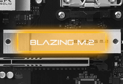 Blazing M.2スロットを装備