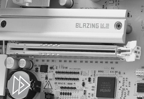 PCI Express 5.0 x16スロットを装備