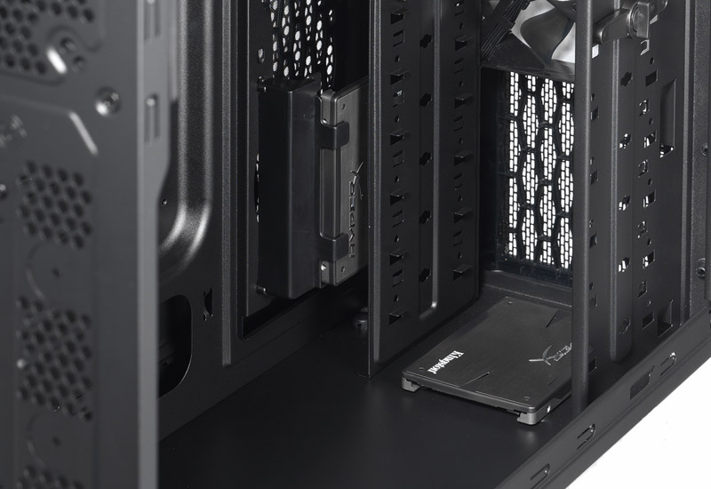 パソコン Cooler Master N400 NSE-400-KKN2 Mid-Tower Fully Meshed Front Panel Co 