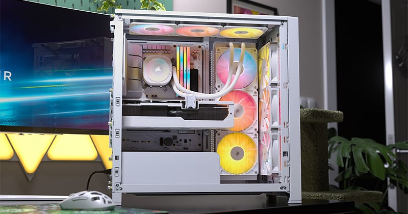 背面コネクタ設計のマザーボードに対応