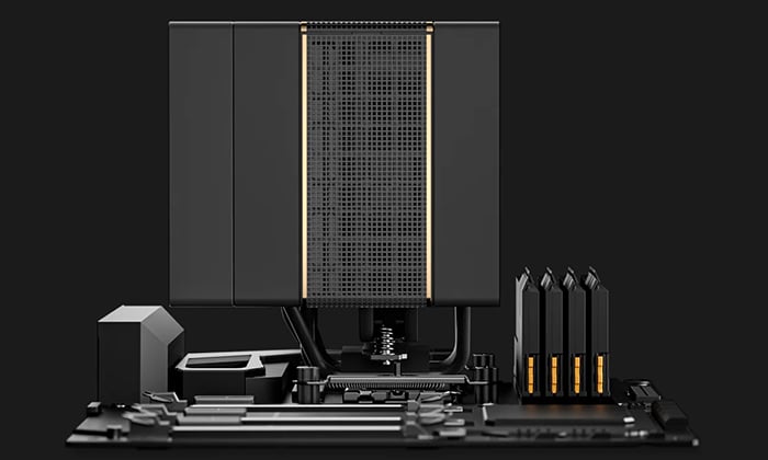 メモリー等との干渉を回避するファンの高さ調節機構