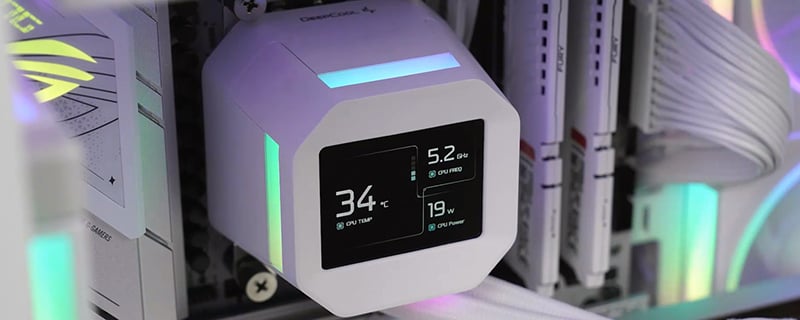 ポンプヘッドに2.4インチのLCDパネルを搭載