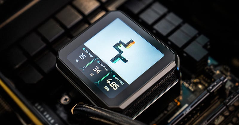 ポンプキャップに3.4インチのLCDパネルを搭載