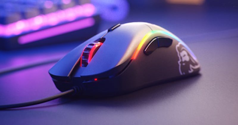 鮮やかなRGBライティング