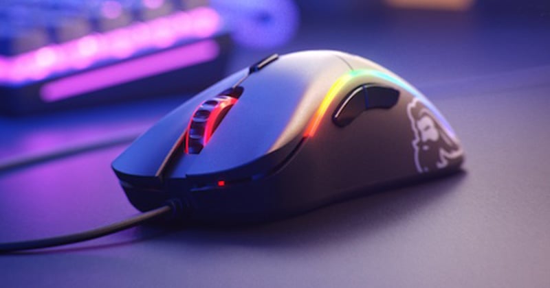 鮮やかなRGBライティング