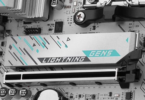 Lightning Gen 5 M.2スロットを装備