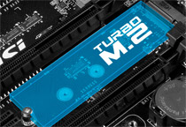 Turbo M.2スロット、SATA Expressを装備