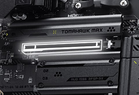 PCI Express 5.0 x16スロットを装備