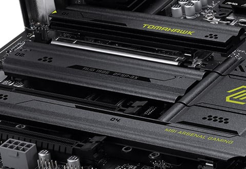 Lightning Gen 5 M.2スロットを装備