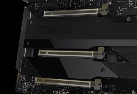 PCI Express 5.0 x16スロットを装備