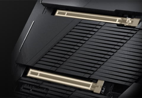 PCI Express 5.0 x16スロットを装備