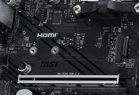 Lightning M.2スロットを装備