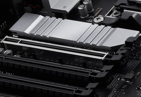 PCI Express 5.0 x16スロットを装備