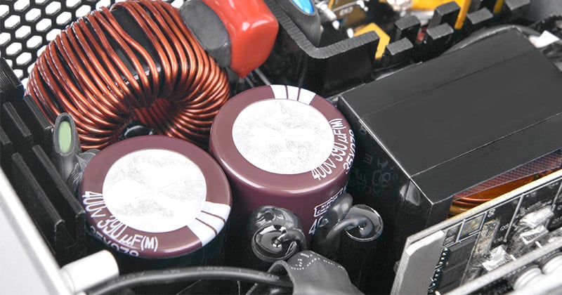 全てのコンデンサに日本メーカー製105℃コンデンサを搭載